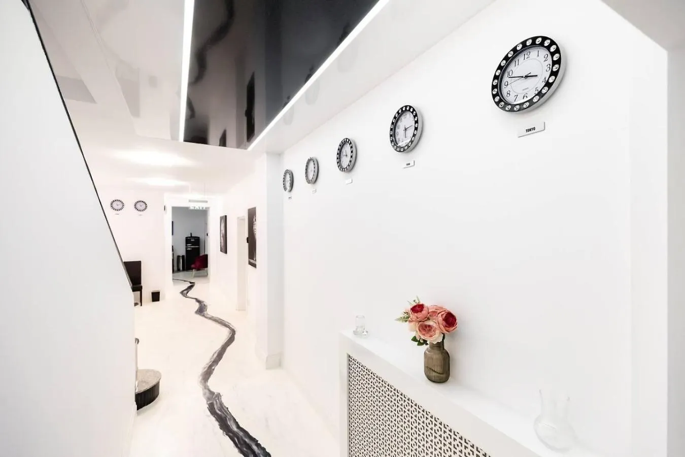 Bucharest Studio Wonderland Room
